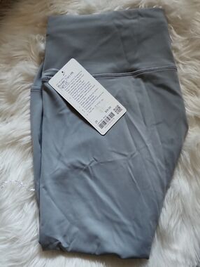 Wunder Train HR Tight 25" High-Rise Leggings in Gray